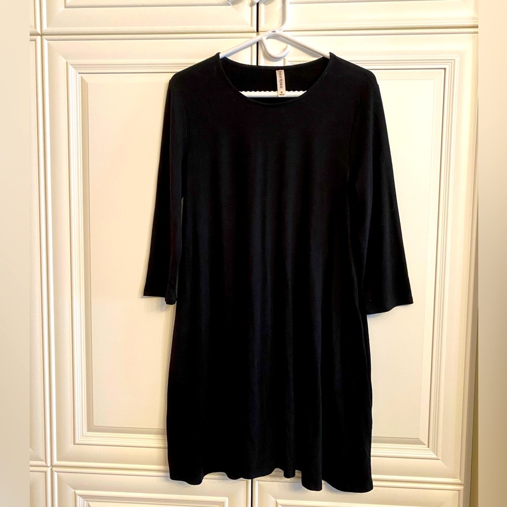 Zenana Premium by Mediano Tunic/Dress in Black Size Medium